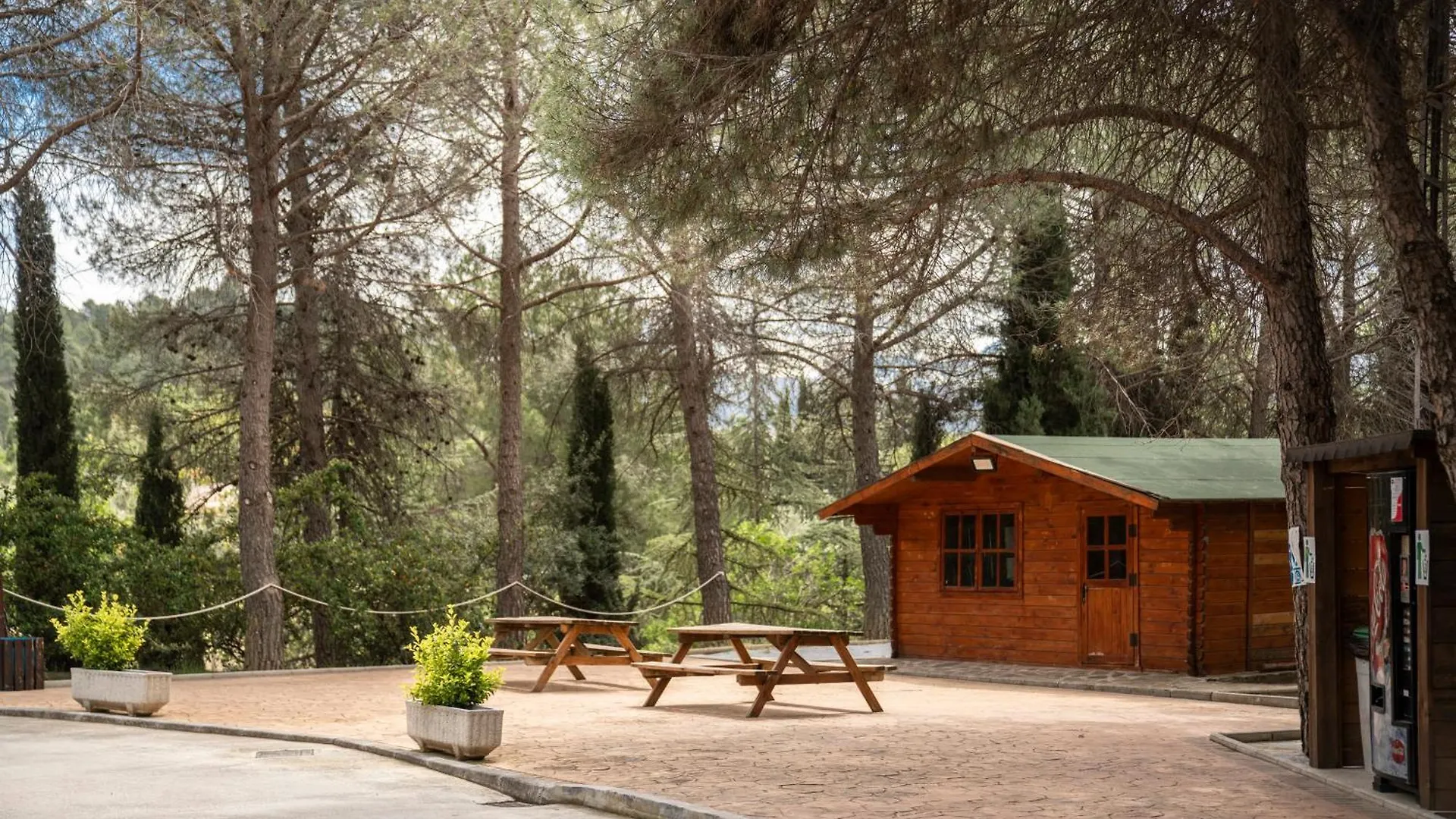 Apiedesierra - Caserio Del Colmenar Huetor Santillan 0*,  Spain