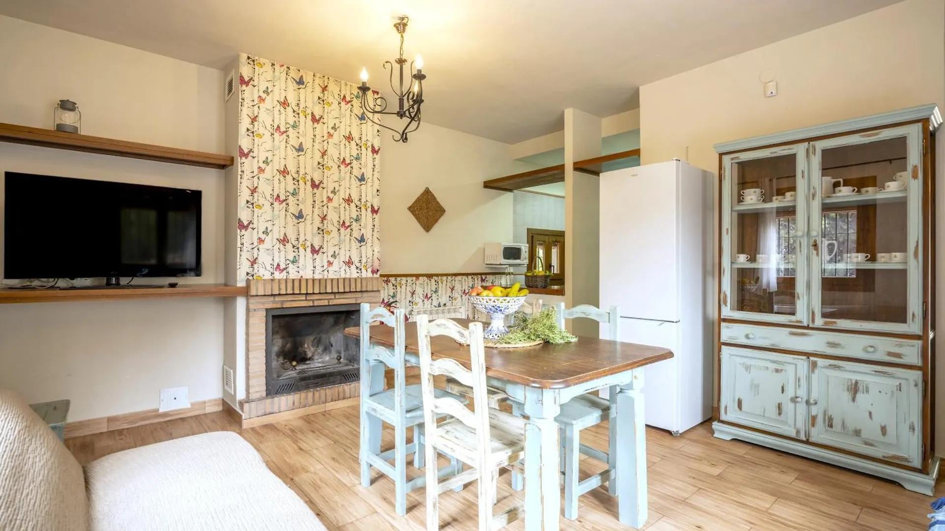 Holiday home Apiedesierra - Caserio Del Colmenar Huetor Santillan