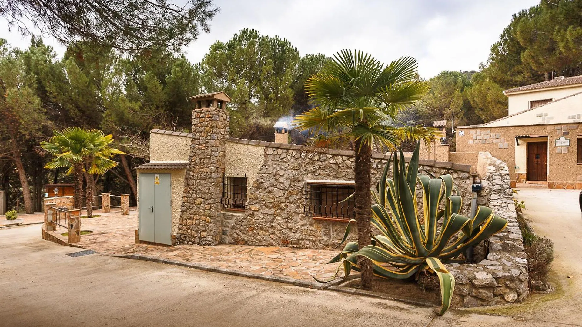 Apiedesierra - Caserio Del Colmenar Huetor Santillan Holiday home